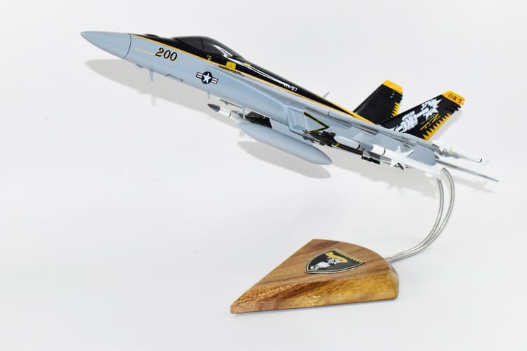 VFA-27 Royal Maces F/A-18E Model