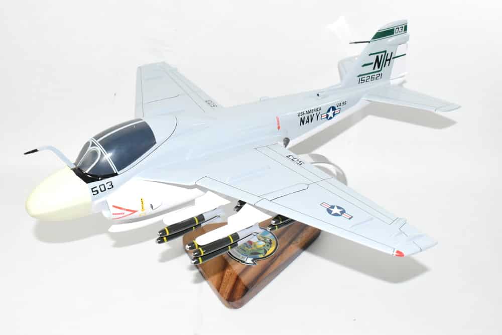 VA-95 Green Lizards A-6 (1979) Model