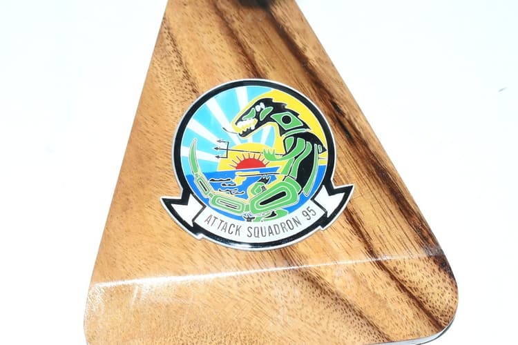 VA-95 Green Lizards A-6 (1979) Model