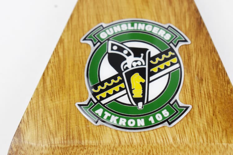 VA-105 Gunslingers A-7e (1980) Corsair II Model