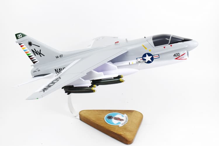 VA-27 Royal Maces A-7e (1979) Corsair II Model