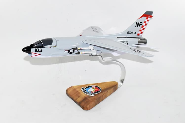 VF-211 Checkmates F-8 (1966) Model