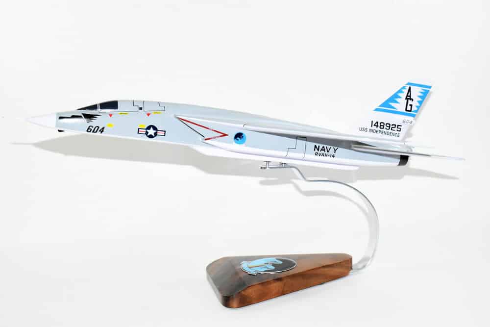 RVAH-14 Eagle Eyes RA-5C (1974) Model