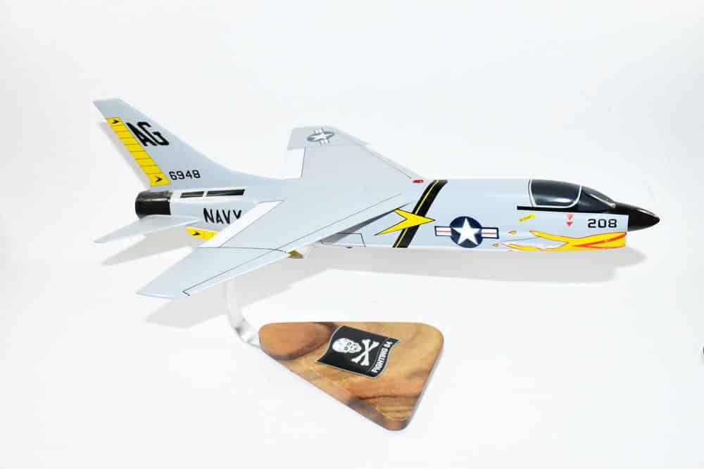 VF-84 Jolly Rogers F-8C (1962) Model
