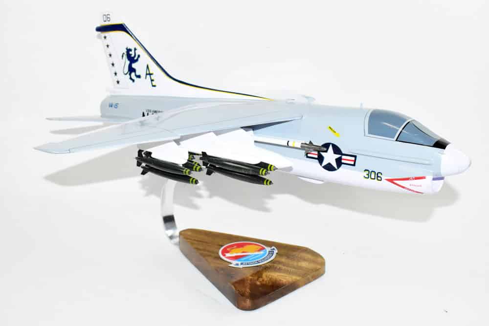 VA-15 Valions A-7E (1976) Model