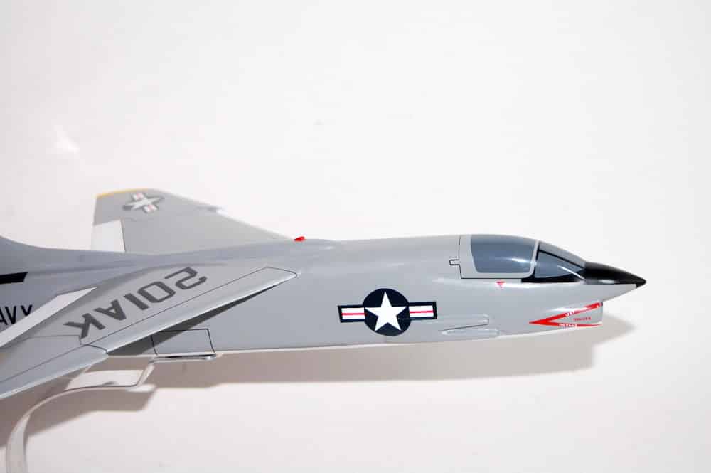 VF-103 Sluggers F-8 Crusader (1959) Model