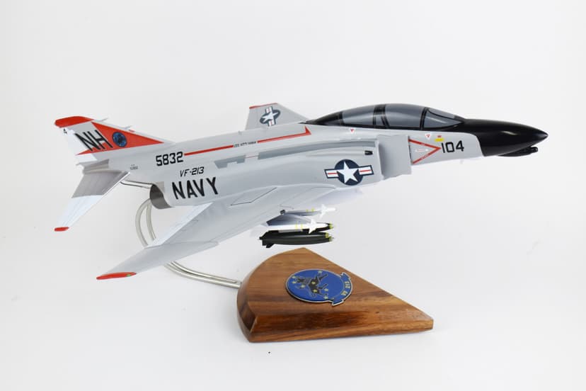 VF-213 Fighting BlackLions F-4 (1972) Model
