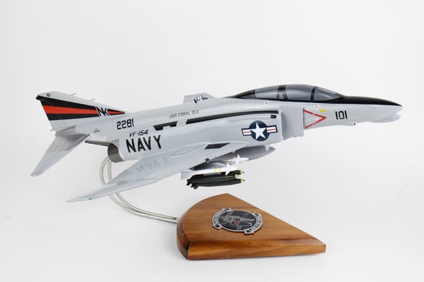 VF-154 Black Knights F-4J (1981) Model