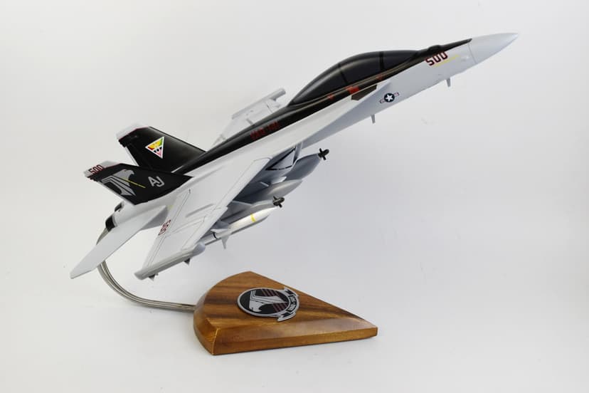 VAQ-141 Shadowhawks 2013 EA-18G Growler Model