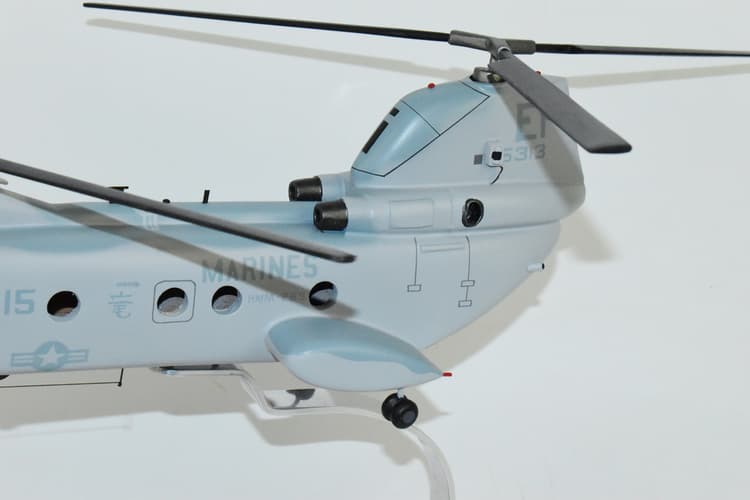 HMM-265 Dragons CH-46 Model (5313)