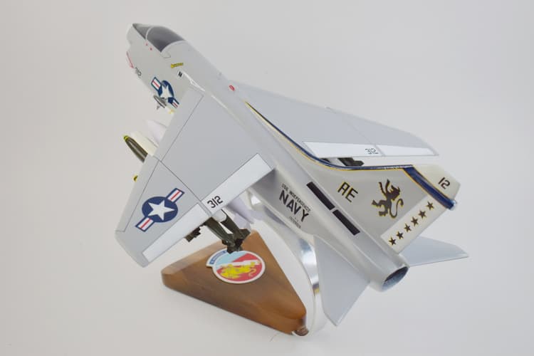 VA-15 Valions (1981) A-7E Corsair II Model