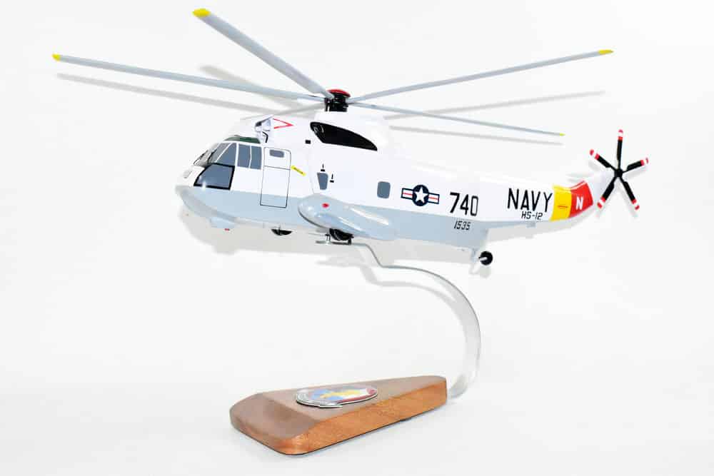HS-12 Wyverns SH-3 Sea King Model