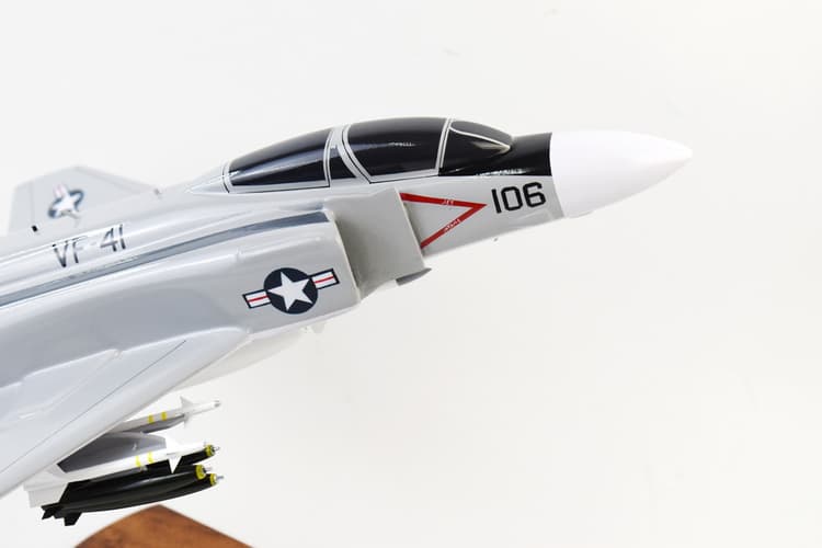VF-41 Black Aces 1971 F-4j Model