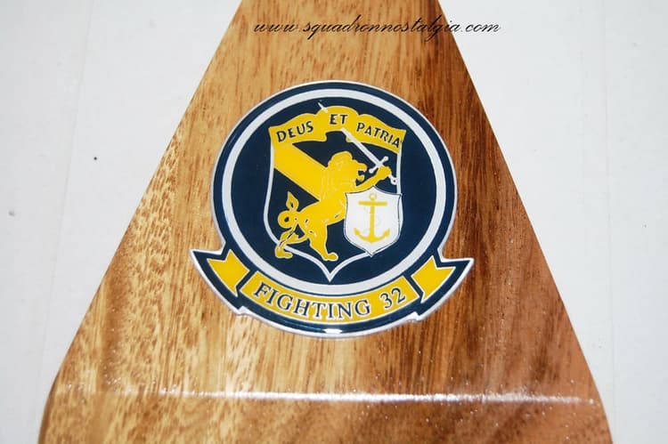 VF-32 Fighting Swordsmen F-4b Model