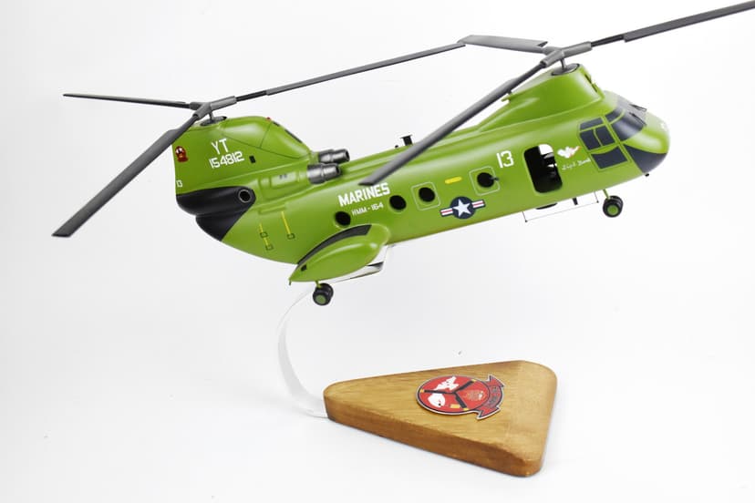 HMM-164 Knightriders CH-46 (1972) Model