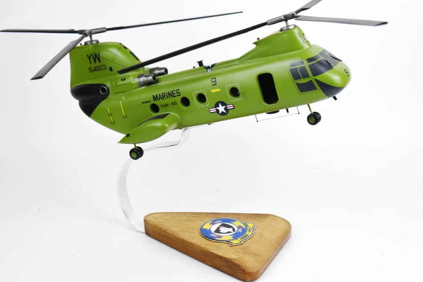 HMM-165 White Knights (154803) CH-46