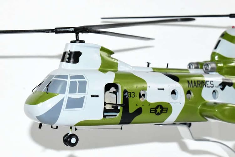 HMM-764 Moonlighters CH-46 (3980) Model