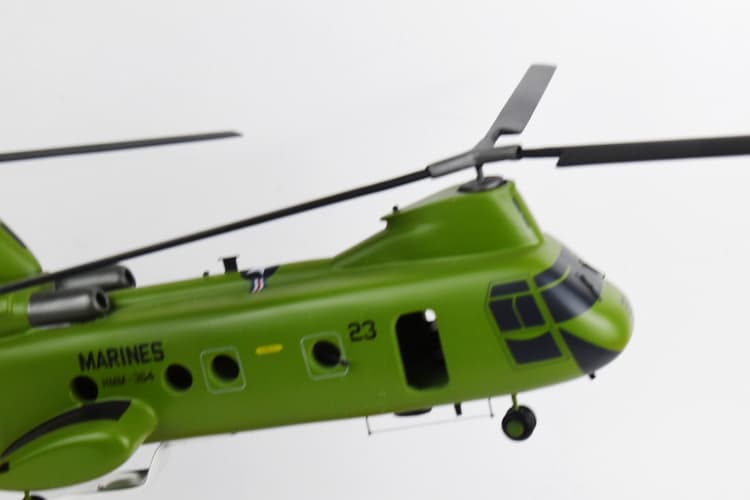 HMM-364 Purple Foxes CH-46 (153987) Model