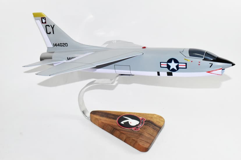 VMCJ-2 RF-8A Model,Vought F-8 Crusader