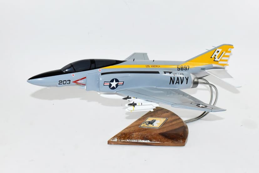 VF-142 Ghostriders F-4J (USS America) Model