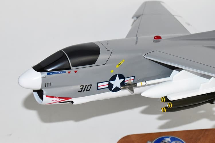 VA-46 Clansmen A-7e Corsair II (1978) Model