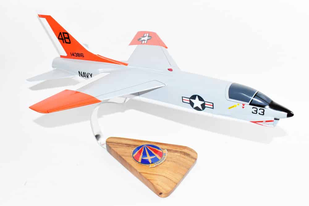 VT-86 Sabrehawks F-8 Crusader Model