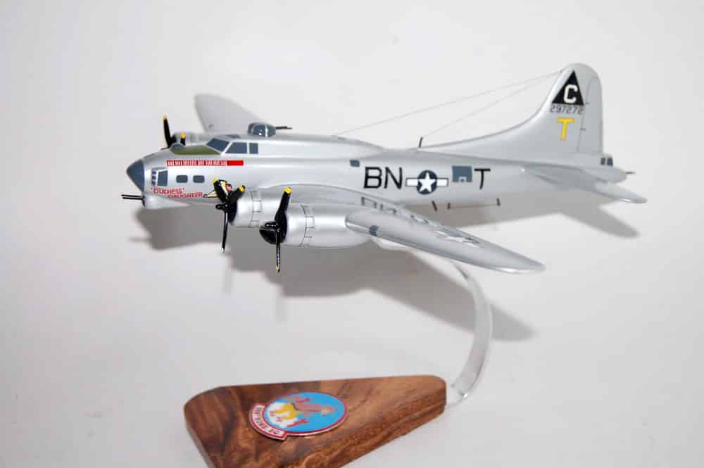 359th Bomb Squadron, 303rd Bomb Group 'Duchess’ Daughter' B-17G Model