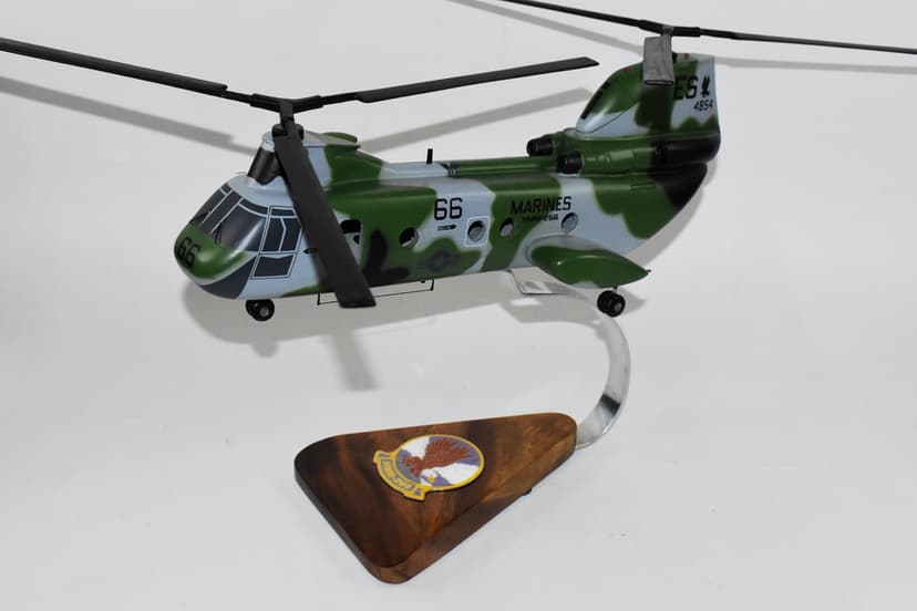 HMM-266 Fighting Griffins 1987 CH-46 Model