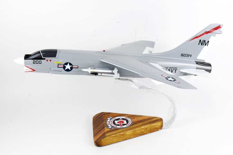 VF-194 Red Lightnings (1969) F-8 Model