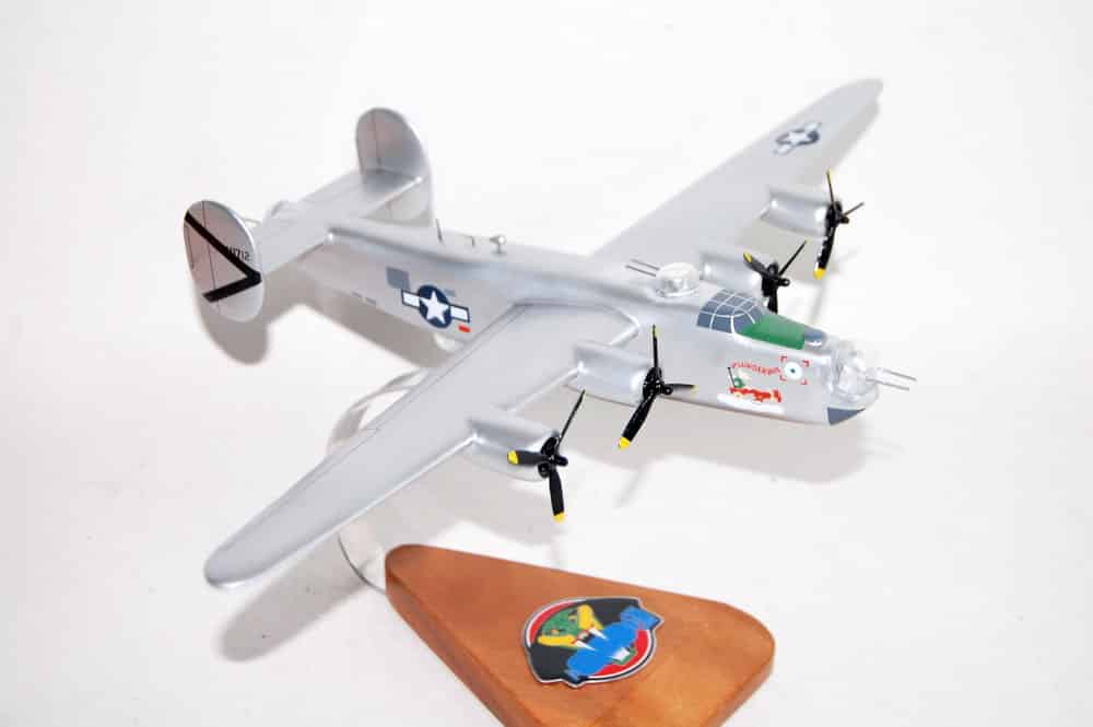 864th Bomb Squadron 494th Bomb Group B-24J Model