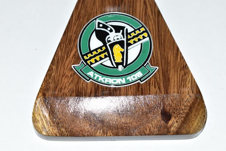 VA-105 Gunslingers A-1H Skyraider Model