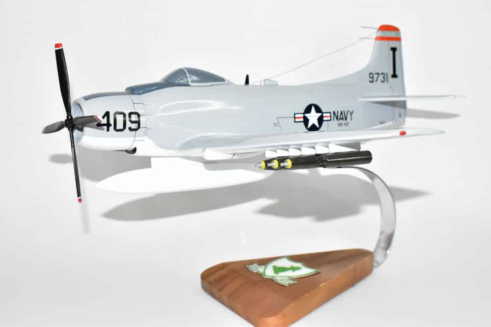 VA-42 Green Pawns A-1H Skyraider Model