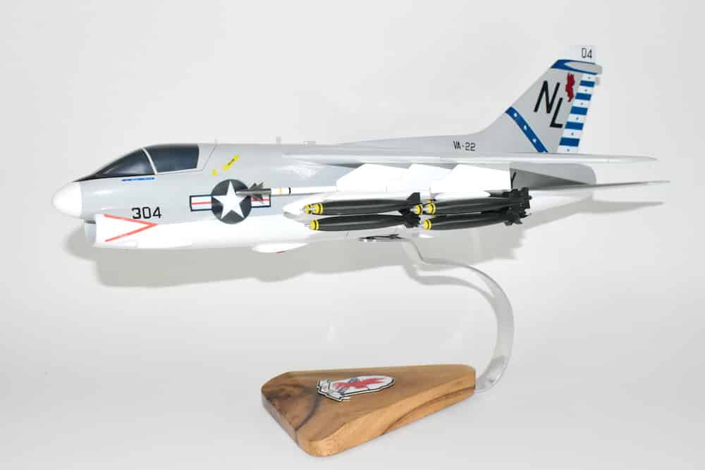 VA-22 Fighting Redcocks A-7 (1972) Model