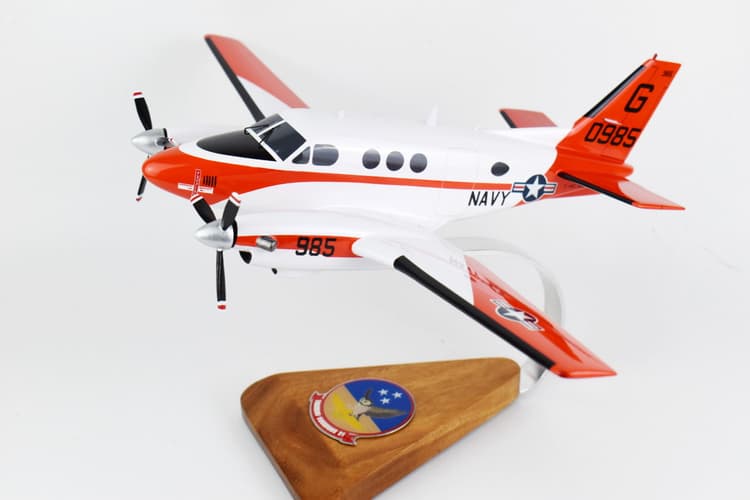 Beechcraft® T-44C Pegasus, VT-31 Wise Owls (985 Navy)