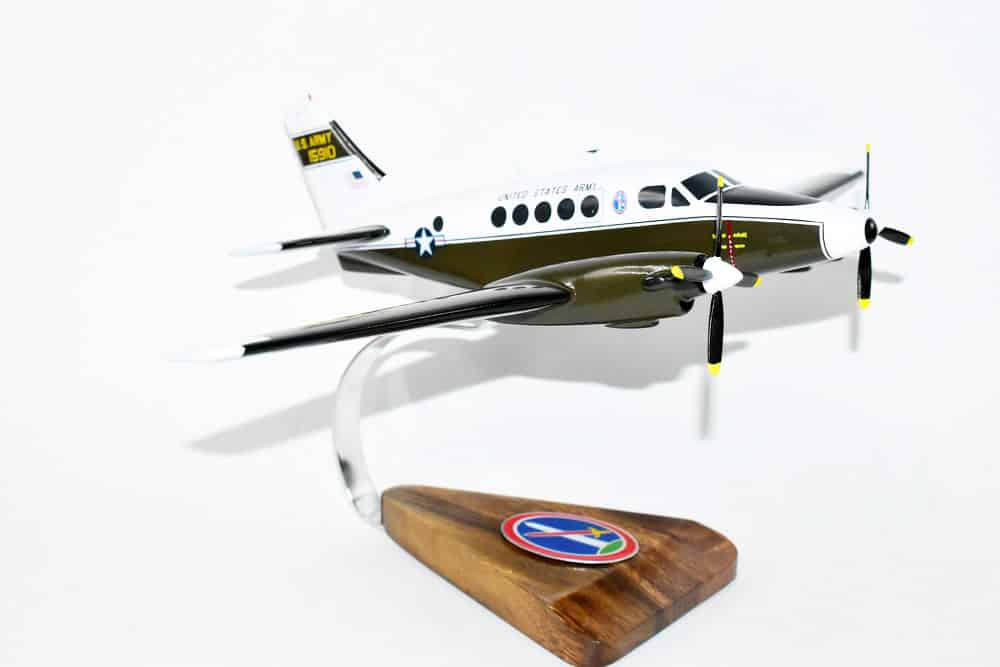 Davidson Army Airfield U-21F (Beech 100) Model