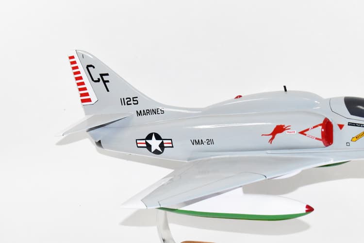 VMA-211 Wake Island Avengers A-4E (1973) Model