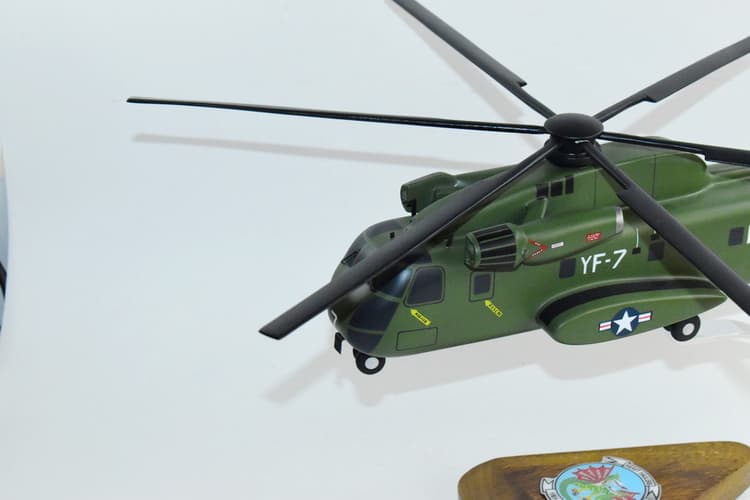 Sikorsky® CH-53D SEA STALLION™, HMH-462 Heavy Haulers (1970 YF-7)