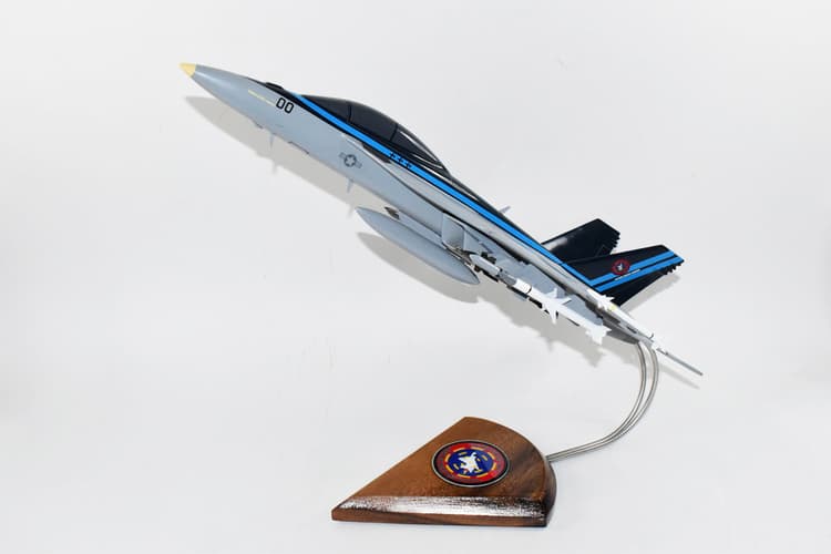 Navy Fighter's Weapon School F/A-18F Model