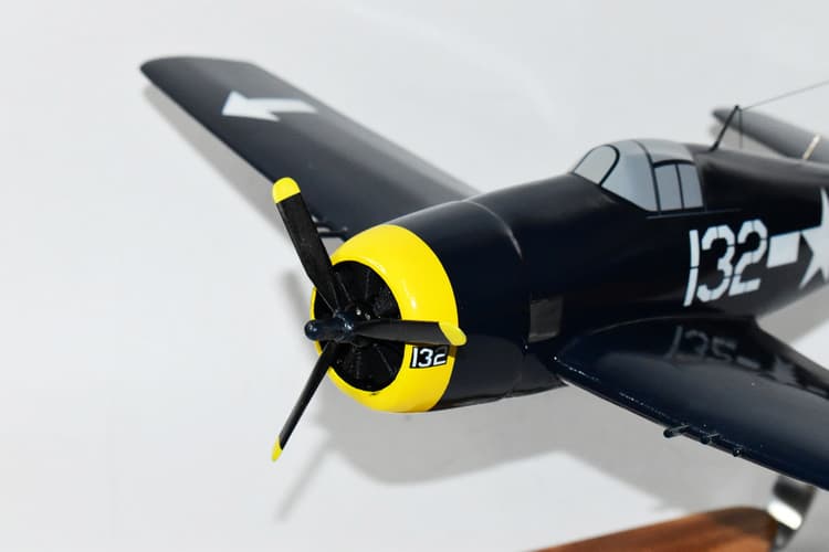 VF-84 Fighting Wolves USS Bunker Hill 1945 F6F-5P Hellcat Model