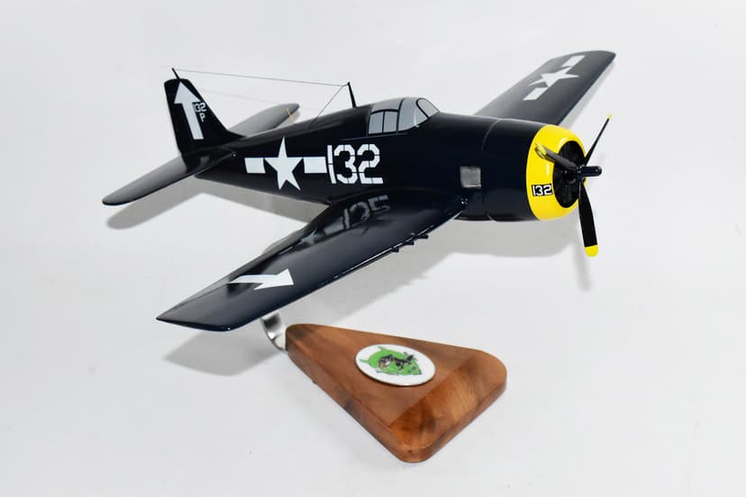 VF-84 Fighting Wolves USS Bunker Hill 1945 F6F-5P Hellcat Model