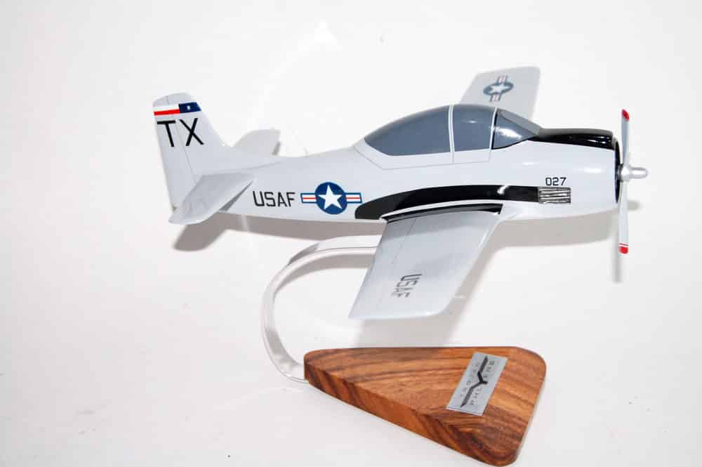 Trojan Phlyers T-28 Model