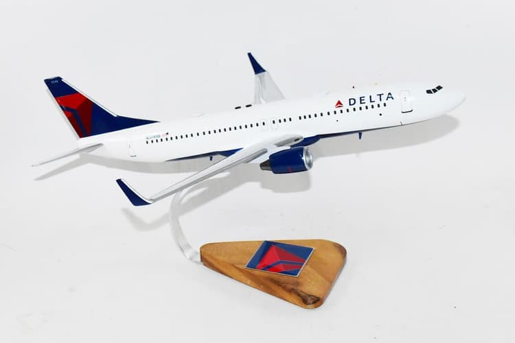 Delta (N3745B) B737-800 Model