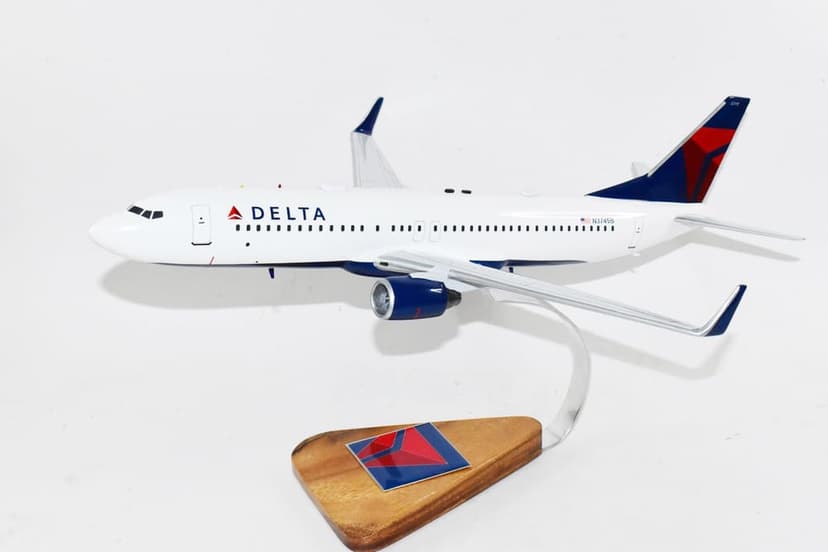 Delta (N3745B) B737-800 Model