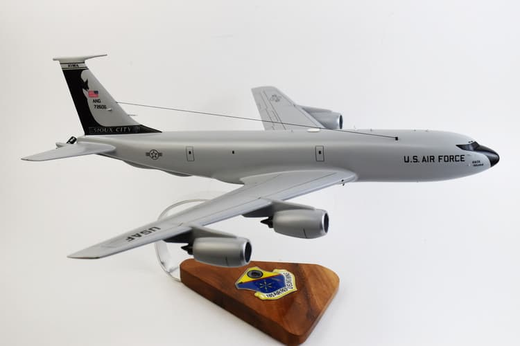 185th ARW Iowa ANG KC-135R Model