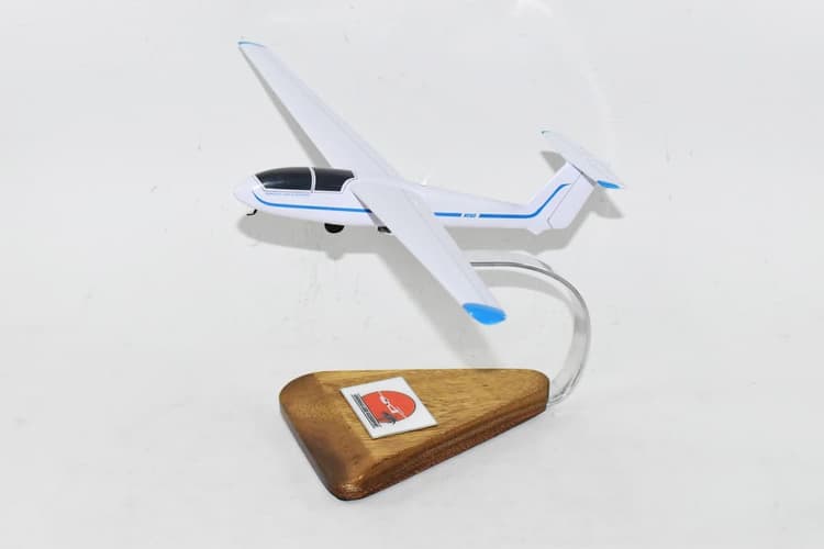 Blanik L-23 Glider (N816S) Model