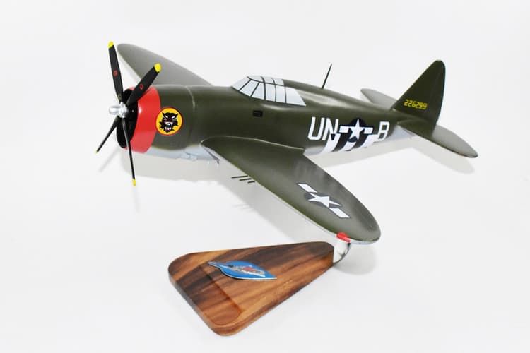 Republic P-47D Thunderbolt, 63rd FS 56th FG 1944, Capt Hart