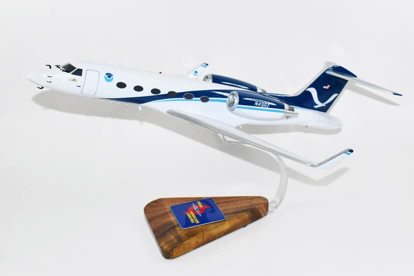 Gulfstream GIV:NOAA Hurricane Hunters, GIV