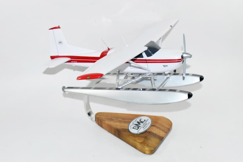 Cessna® 185 Skywagon with Floats