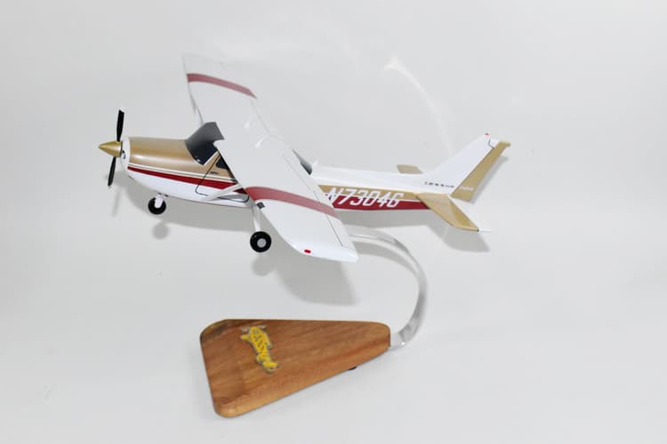 Cessna® 172K Skyhawk, 1970