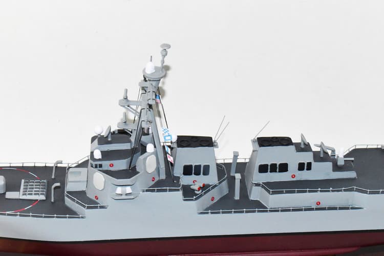 USS Paul Ignatius (DDG-117) 24-inch Mahogany Model
